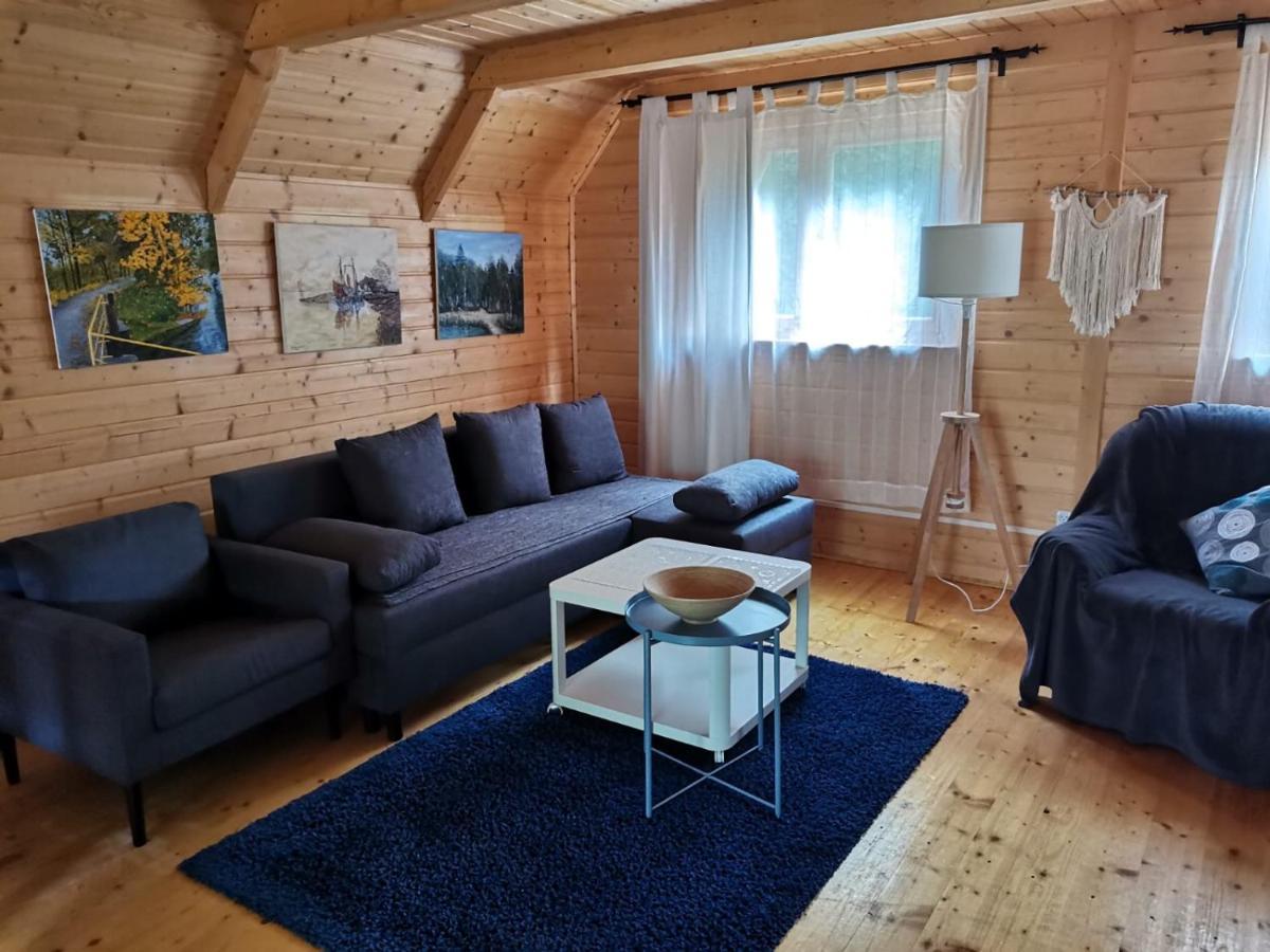 Agroturystyka "Trzy Deby" W Sasinie Villa Sasino Exterior photo